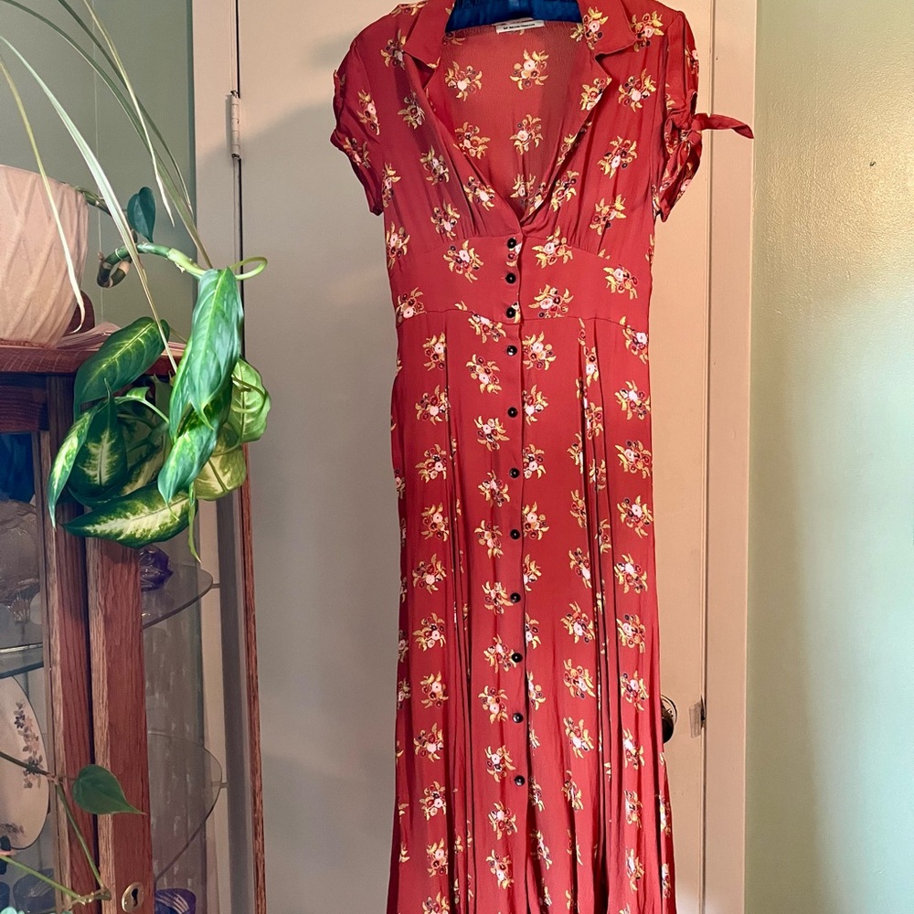 Urban Outfitters Floral Burnt Orange Midi Dress 🧡